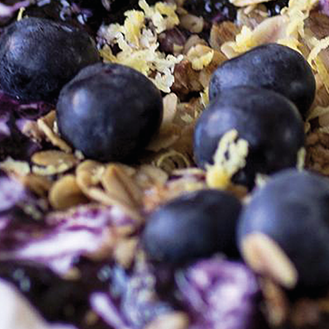 Yogurt, muesli e confettura Hero light ai mirtilli…. con una ventata di freschezza!