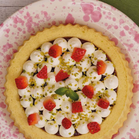 Crostata morbida con confettura Hero di Stagione Fragole e crema al mascarpone